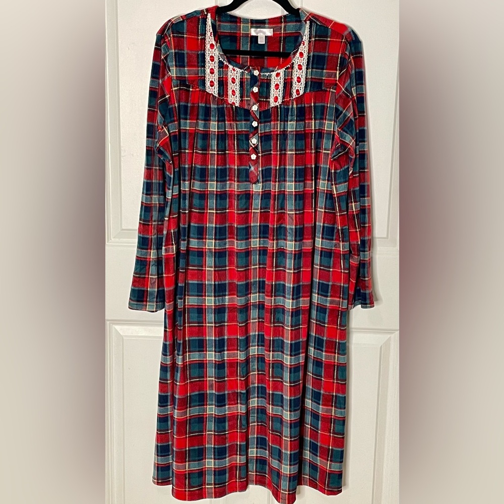 Secret Treasures Plaid Nightgown XL 16-18 Soft Cozy Lounge Sleepwear